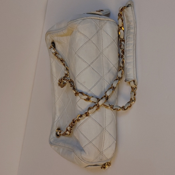 VTG Chanel White Bag - Picture 7 of 16